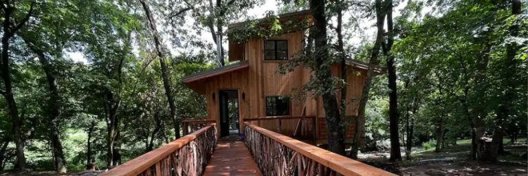 Beautiful & Unique Treehouse Rentals in Arkansas